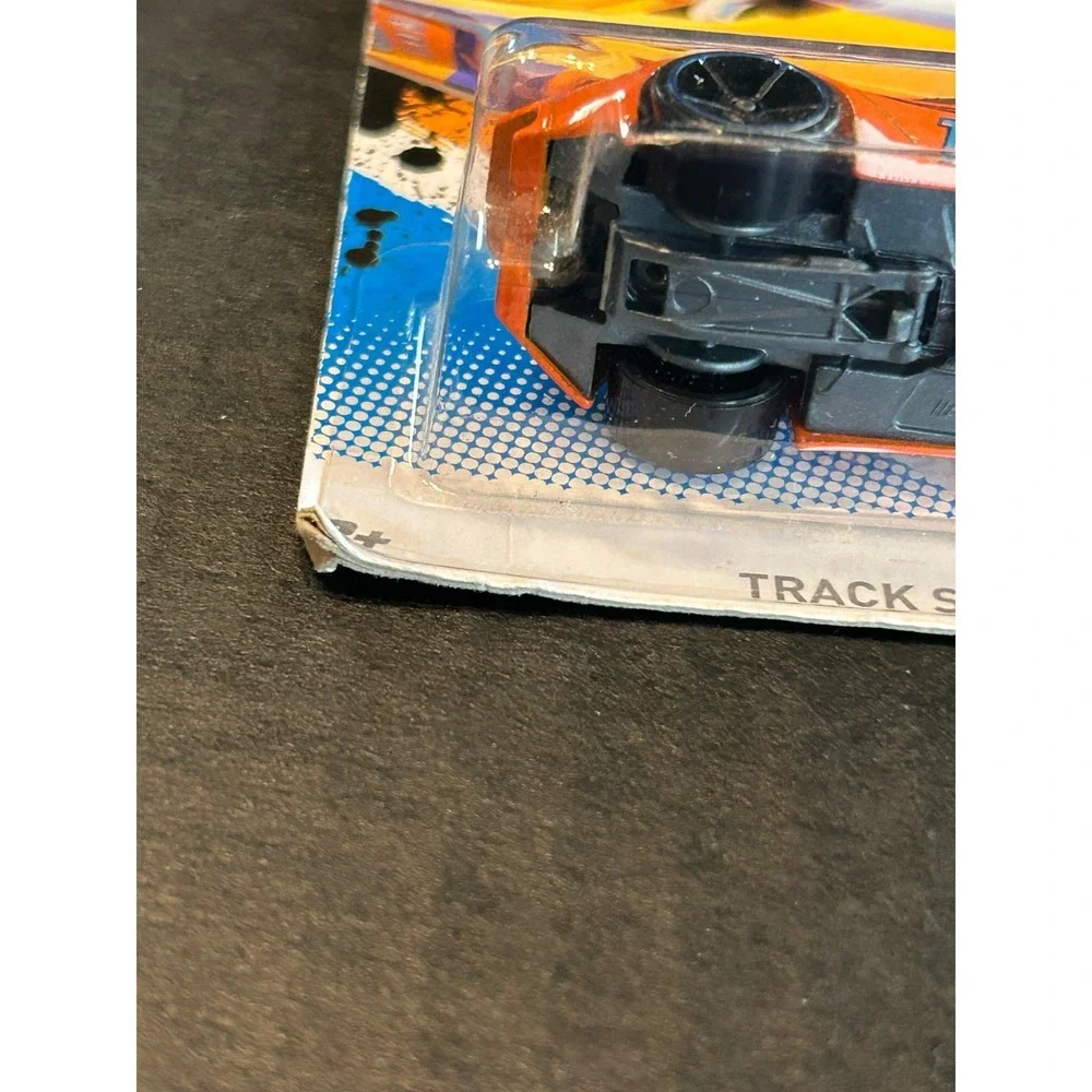 Lot Of 6 NIP 1:64‎ Diecast Hot Wheels Random Assortment